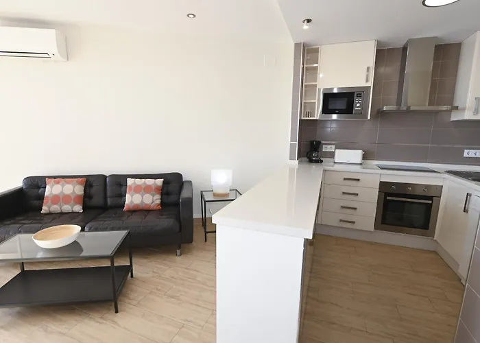 Edificio Oceanic アパート カルプ