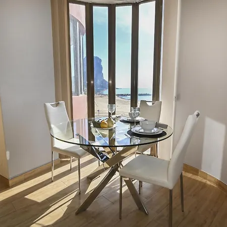 Edificio Oceanic Apartman *
